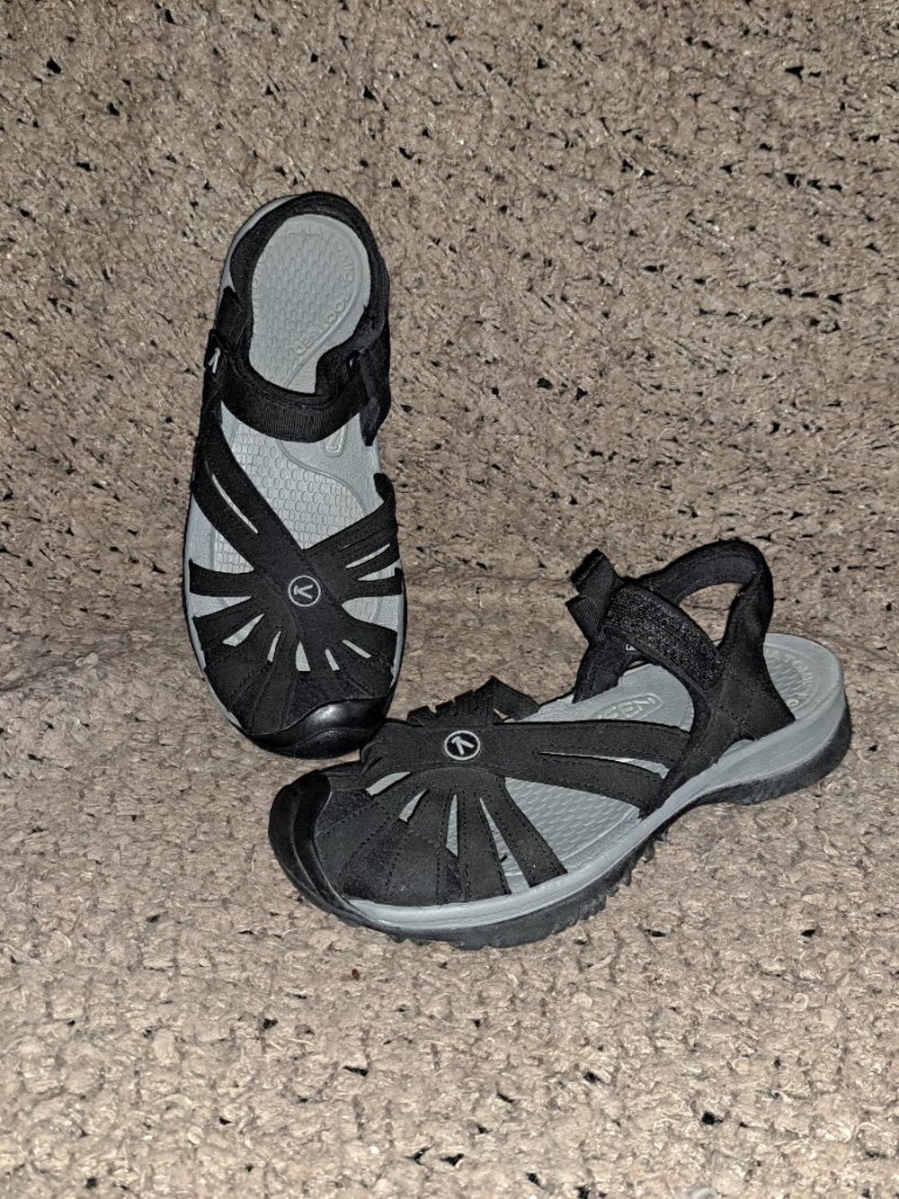 KEEN ROSE-Black/Gray-Sport Sandals-Size 37/6.5-Excellent